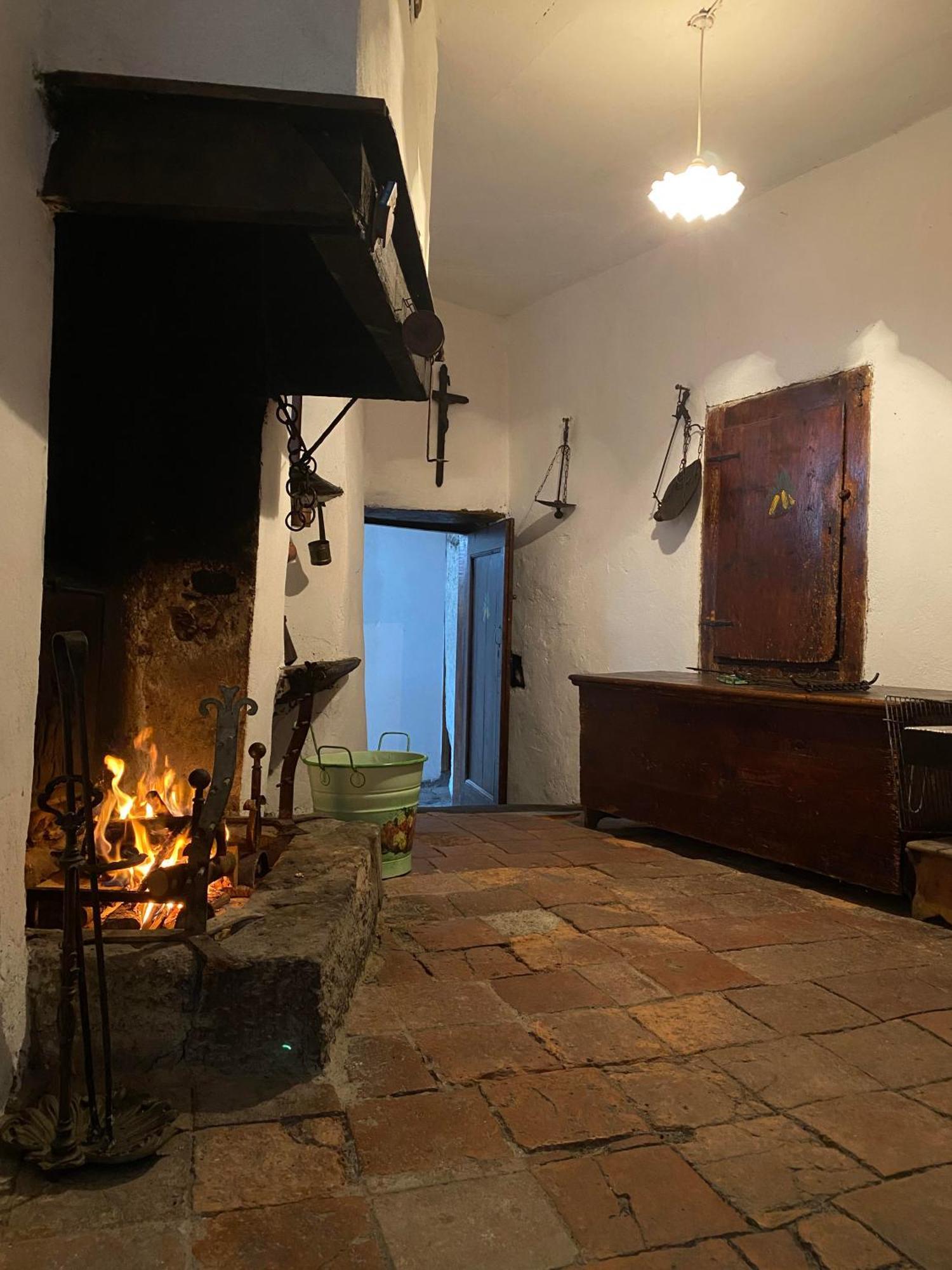 Willa Casa Nel Centro Storico Di Borno Zewnętrze zdjęcie