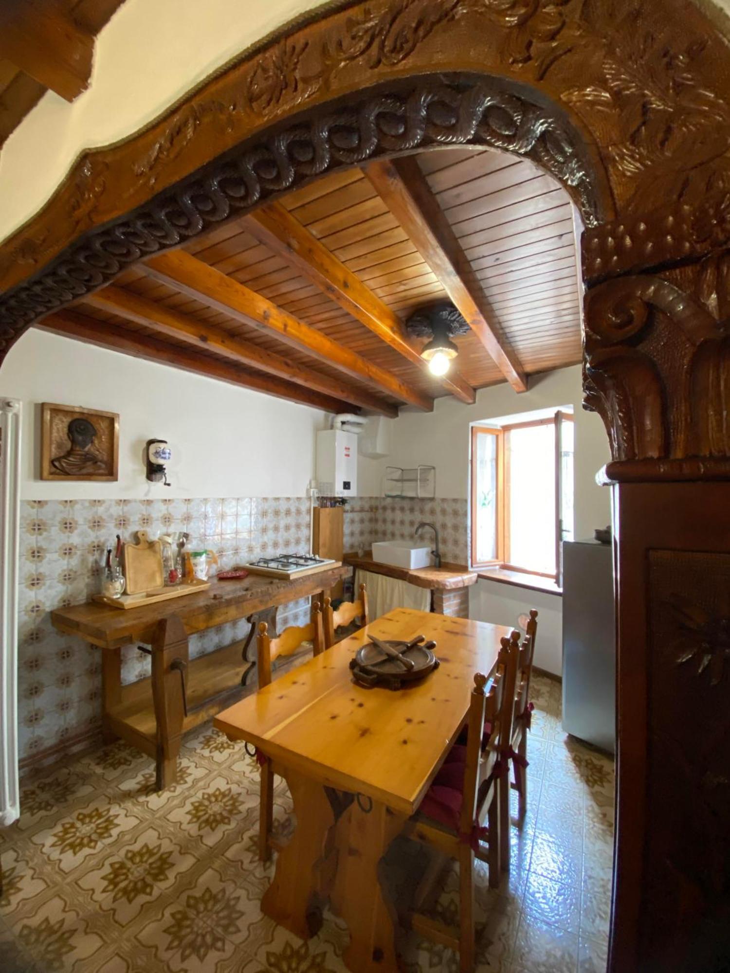 Willa Casa Nel Centro Storico Di Borno Zewnętrze zdjęcie