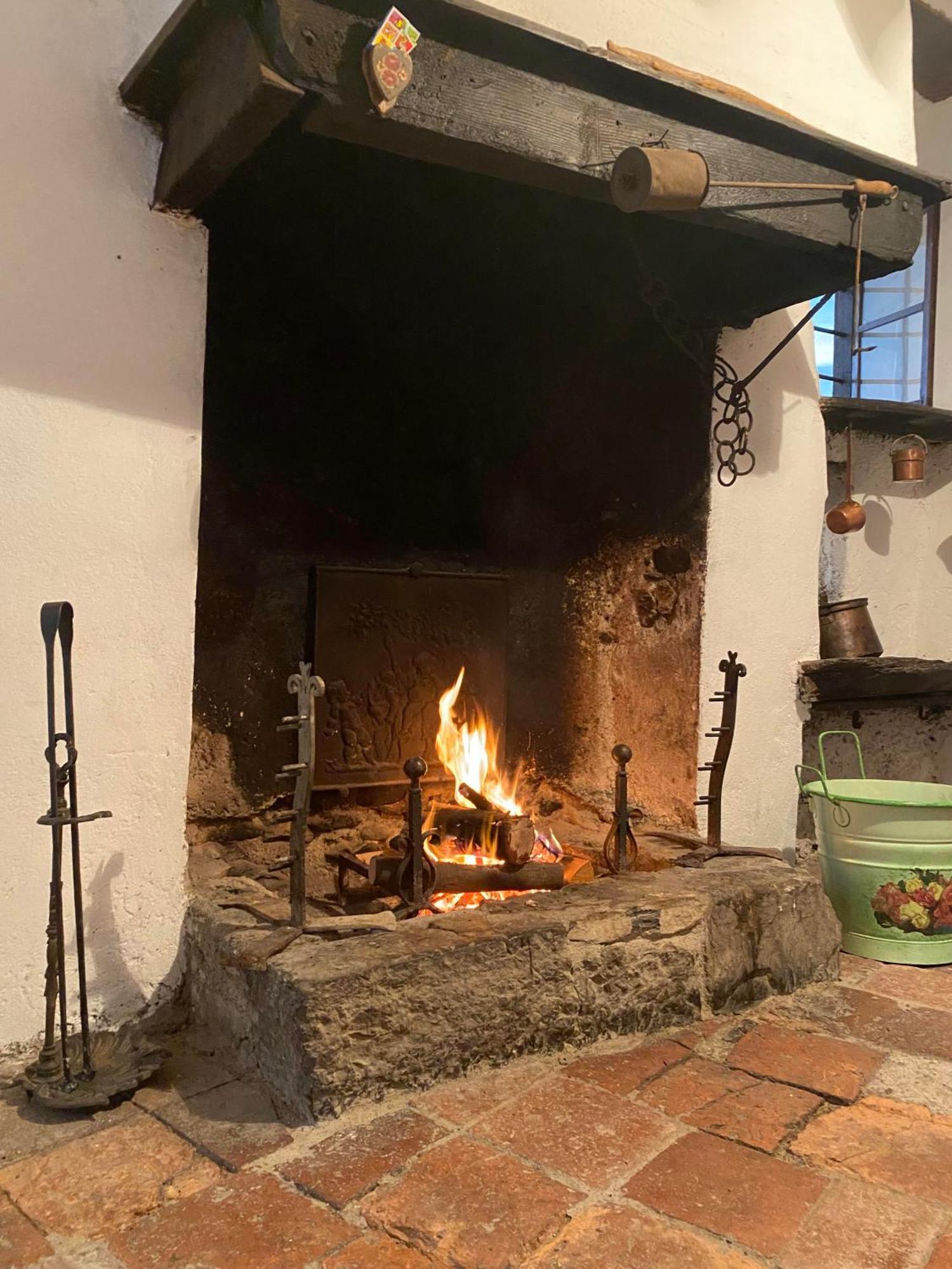 Willa Casa Nel Centro Storico Di Borno Zewnętrze zdjęcie